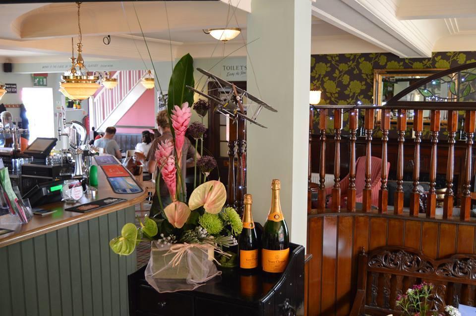 The Pilot Inn อีสต์บอร์น ภายนอก รูปภาพ